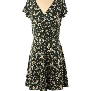 LOFT Green Floral V-Neck Short Sleeve Mini Dress Size 2 PETITE